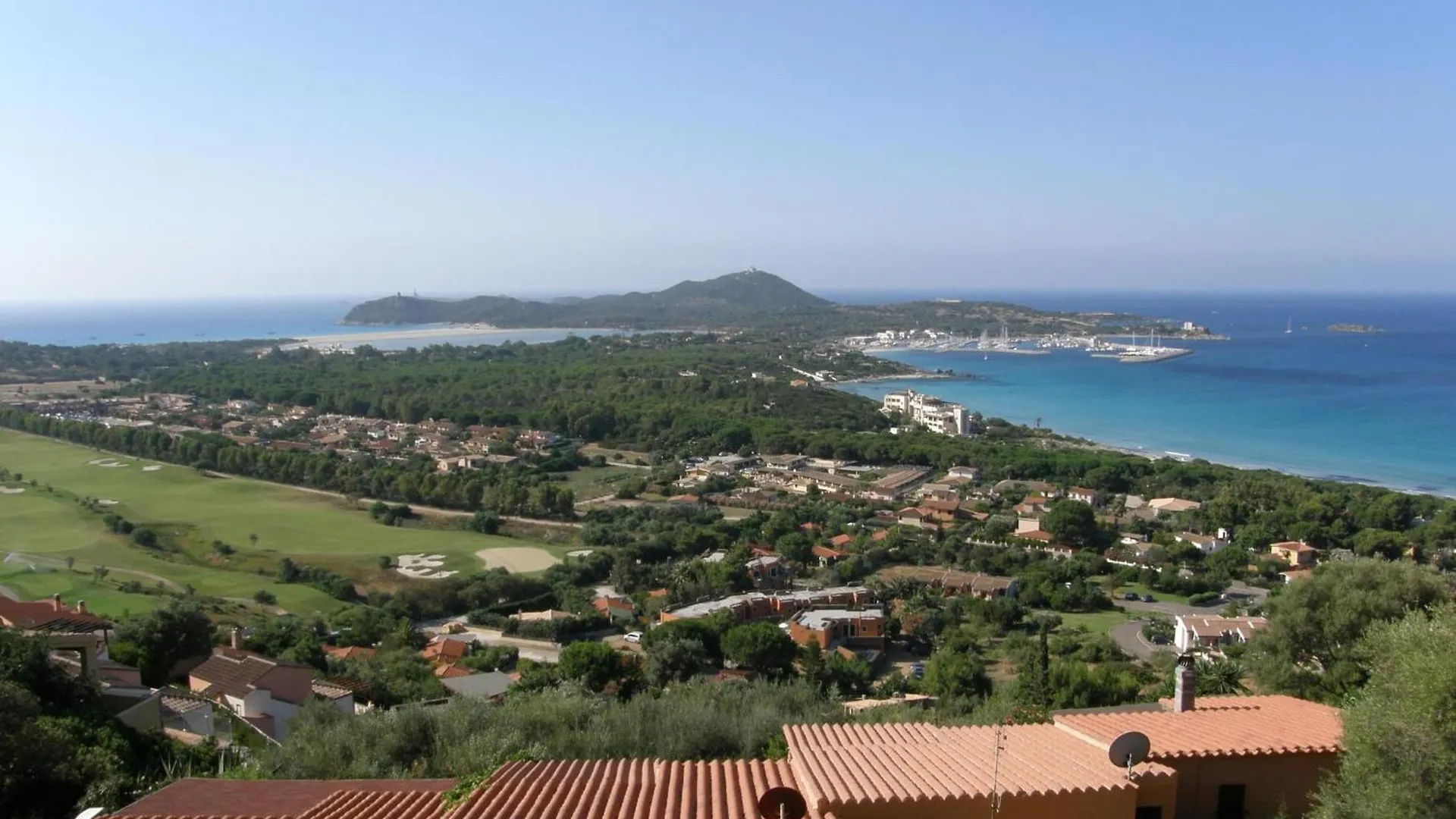 Two-Room Apartment In A Complex With Communal Pool In Sardinia Villasimius