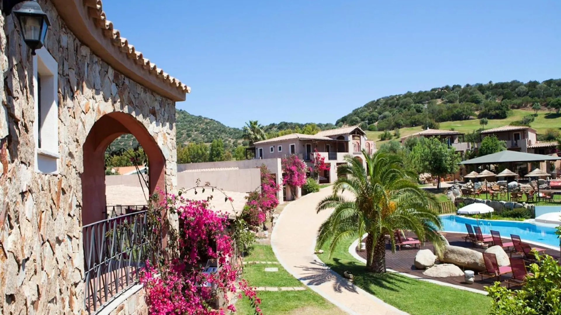 Two-Room Apartment In A Complex With Communal Pool In Sardinia Villasimius 0*,
