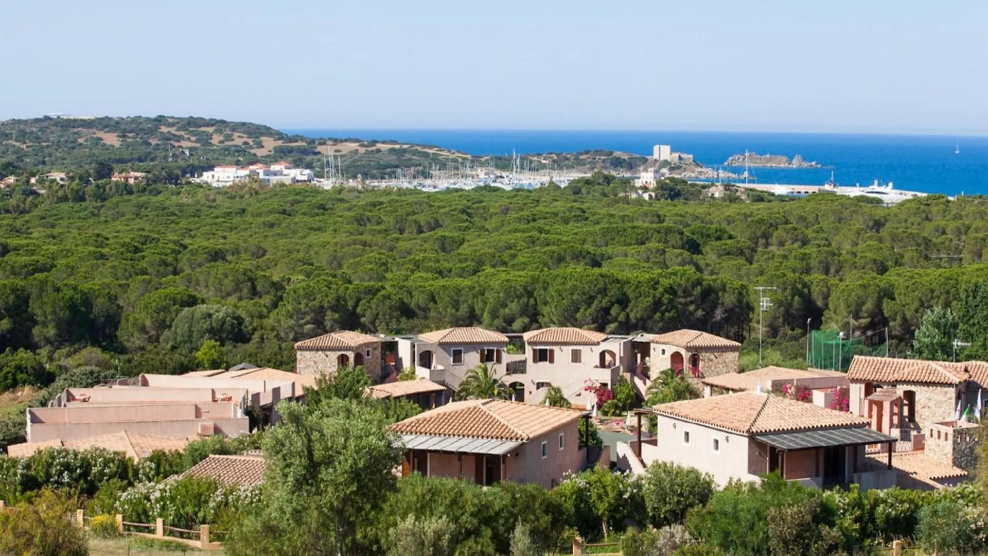 Two-Room Apartment In A Complex With Communal Pool In Sardinia Villasimius
