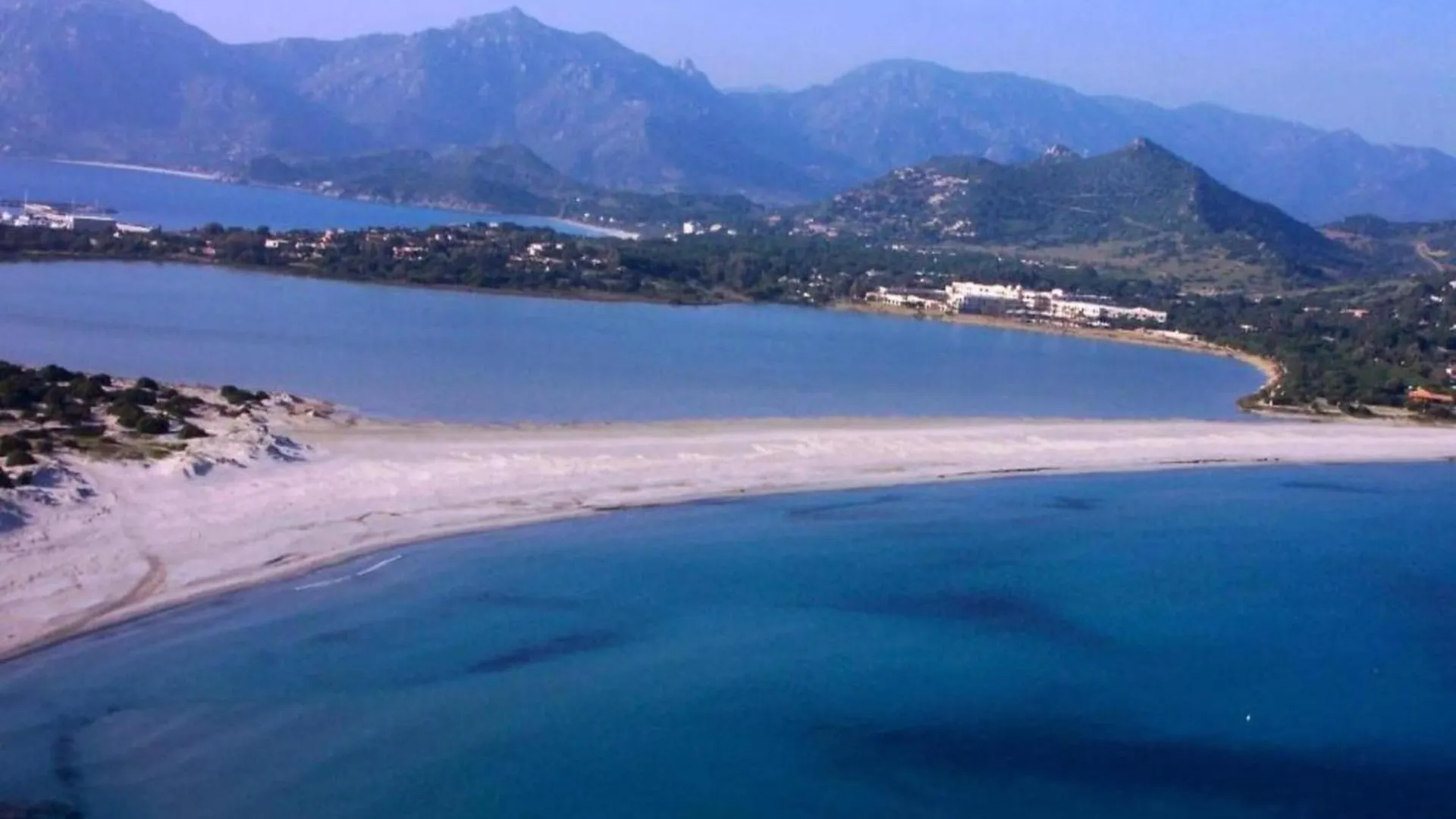 Two-Room Apartment In A Complex With Communal Pool In Sardinia Villasimius